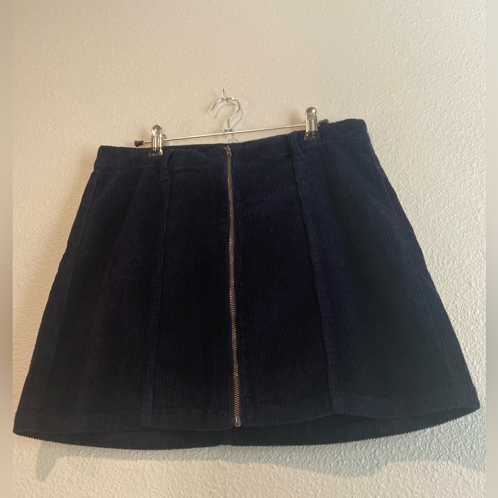 Only X You~NWT~Navy Blue~Corduroy~Full Front Zipper~Mini Skirt~Belt Loops~Size M